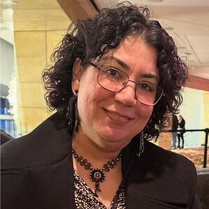 Meet your Posher, Julia